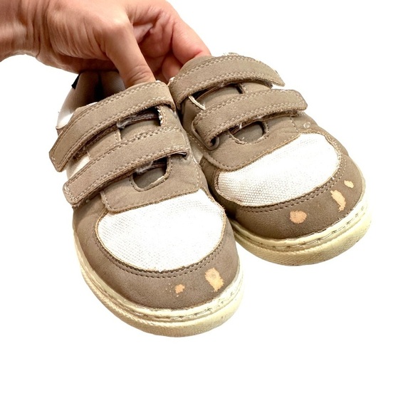 ⭐️ 5 for $25 Max + Jake Sawyer Kids’ Sneakers Tan Color Velcro Closure Size 12 M - Picture 8 of 11
